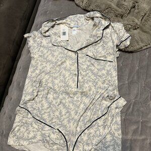 Eberjey Two Piece Pajamas Size Medium